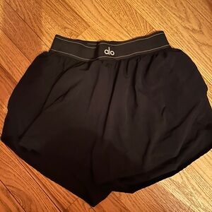 Alo Yoga Match Point Shorts